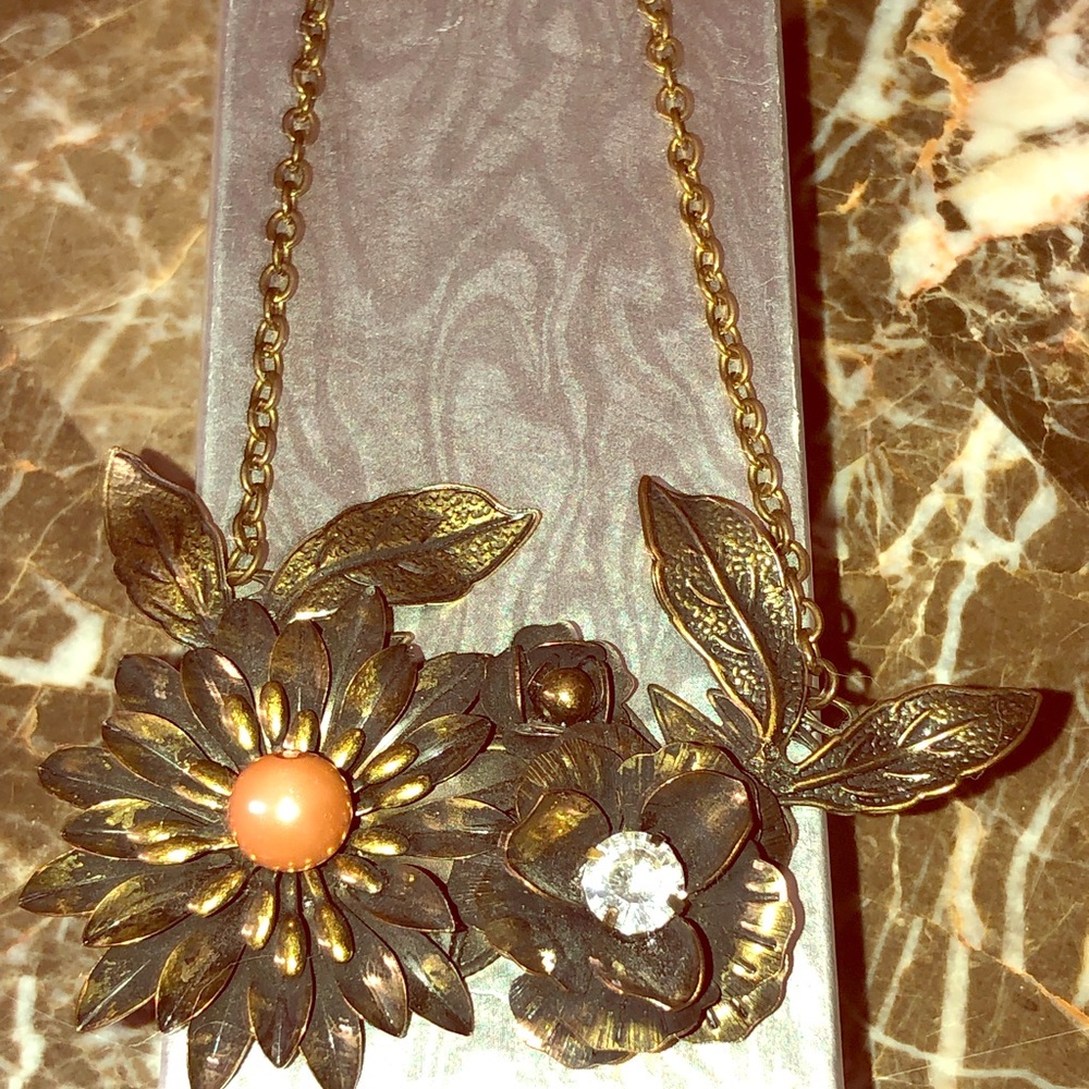 Two flower necklace